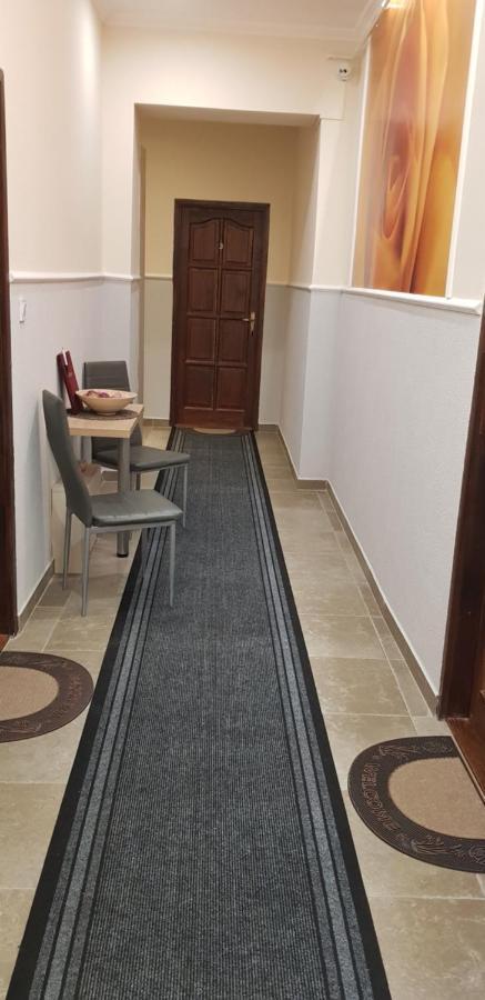 Rozsa Apartmanhaz Szeged Exterior photo